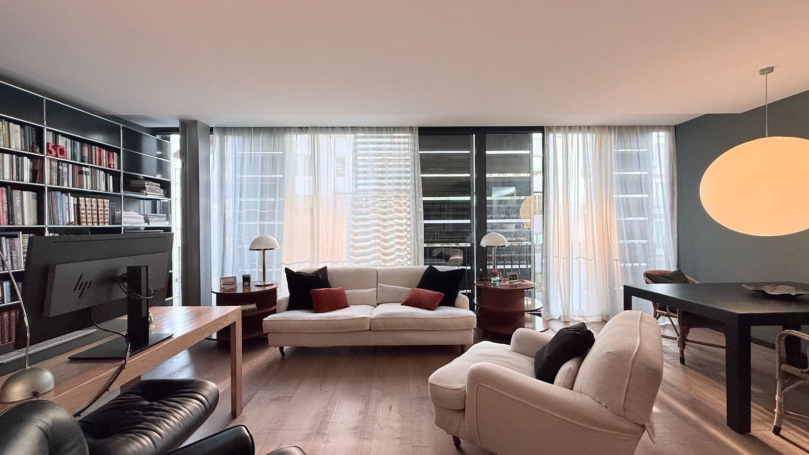 3 bedroom Flat for sale in Barcelona city with garage - € 1,050,000 (Ref: 9838870)