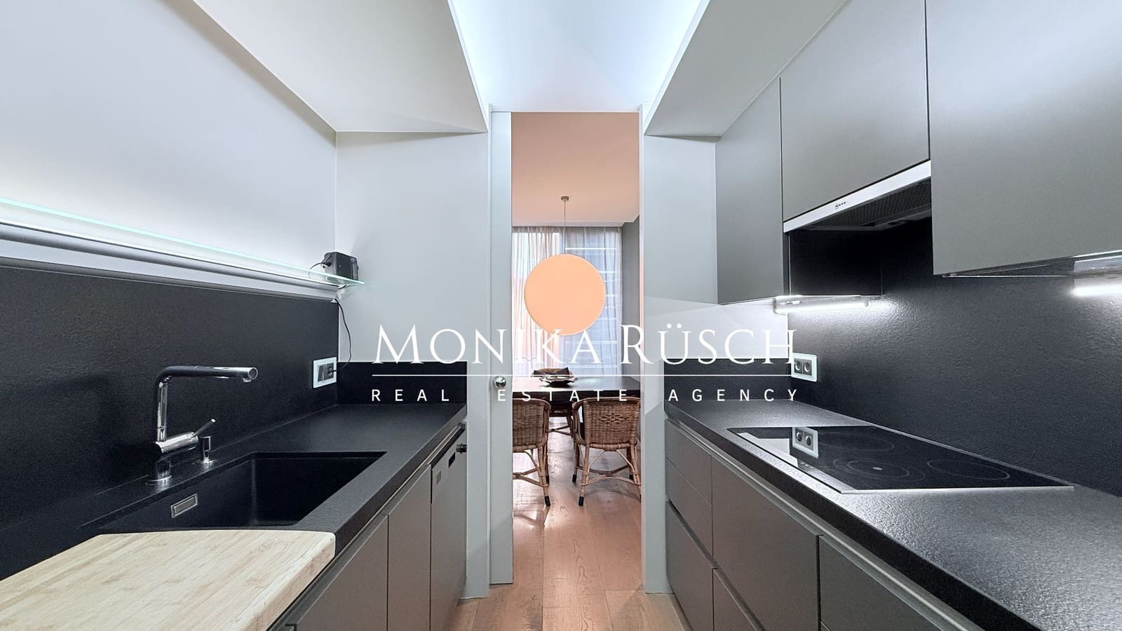 3 bedroom Flat for sale in Barcelona city with garage - € 1,050,000 (Ref: 9838870)