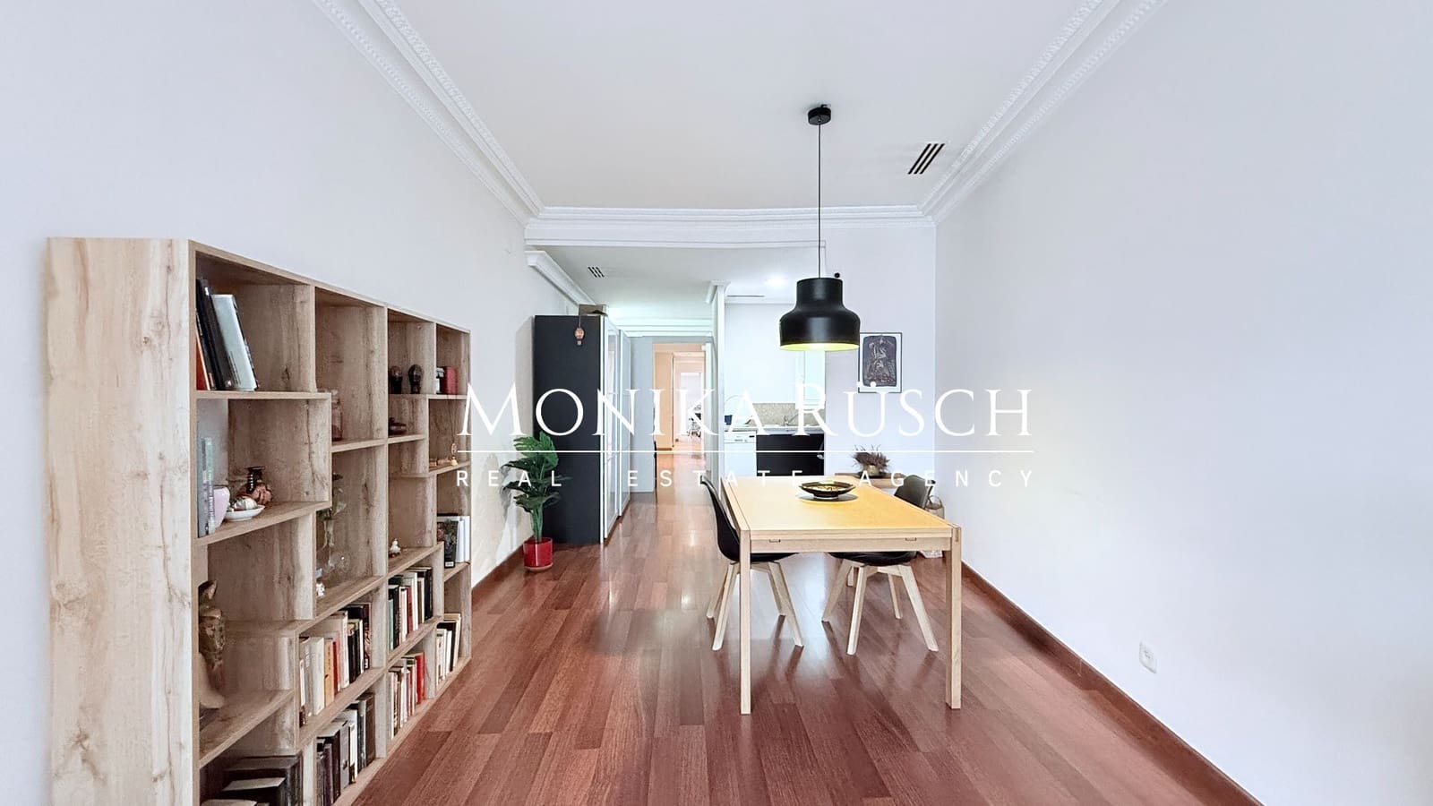 3 slaapkamer Flat te koop in Barcelona stad - € 680.000 (Ref: 9838871)