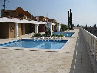2 sovrum Lägenhet att hyra i Sarrià, Barcelona stad med pool garage - 1 978 € (Ref: 9842113)