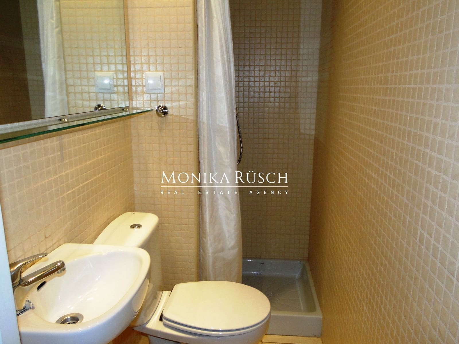 2 bedroom Flat for rent in Barcelona city with pool garage - € 1,978 (Ref: 9842113)