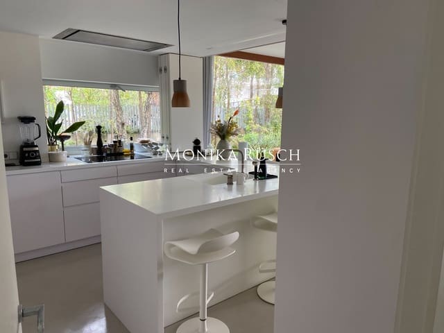 5 soveværelse Villa til leje i Castelldefels med swimmingpool garage - € 19.000 (Ref: 9844815)