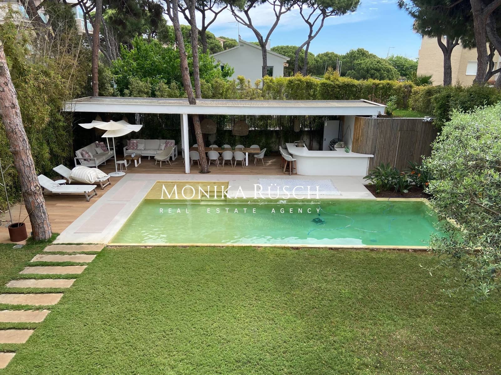 5 soveværelse Villa til leje i Castelldefels med swimmingpool garage - € 19.000 (Ref: 9844815)