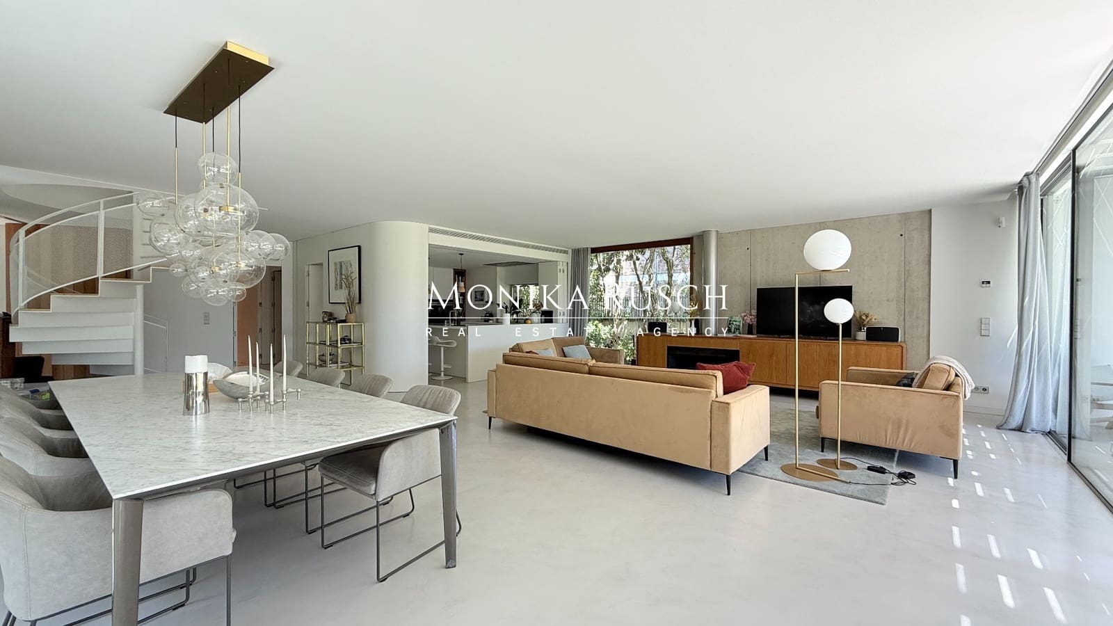 5 bedroom Villa for rent in Castelldefels with pool garage - € 18,000 (Ref: 9844815)