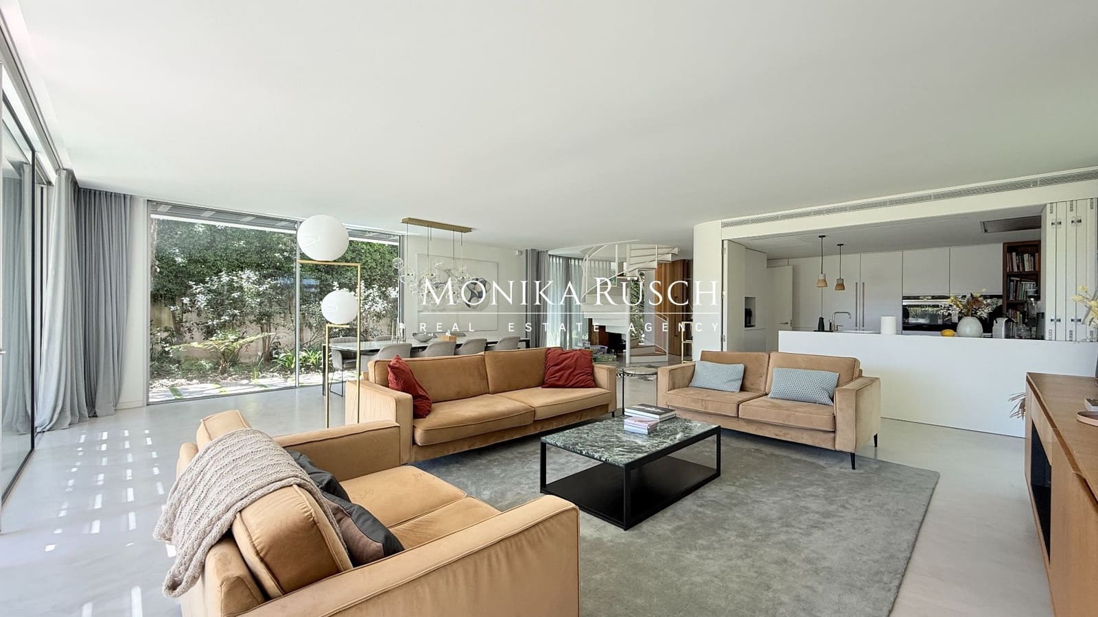 5 bedroom Villa for rent in Castelldefels with pool garage - € 18,000 (Ref: 9844815)