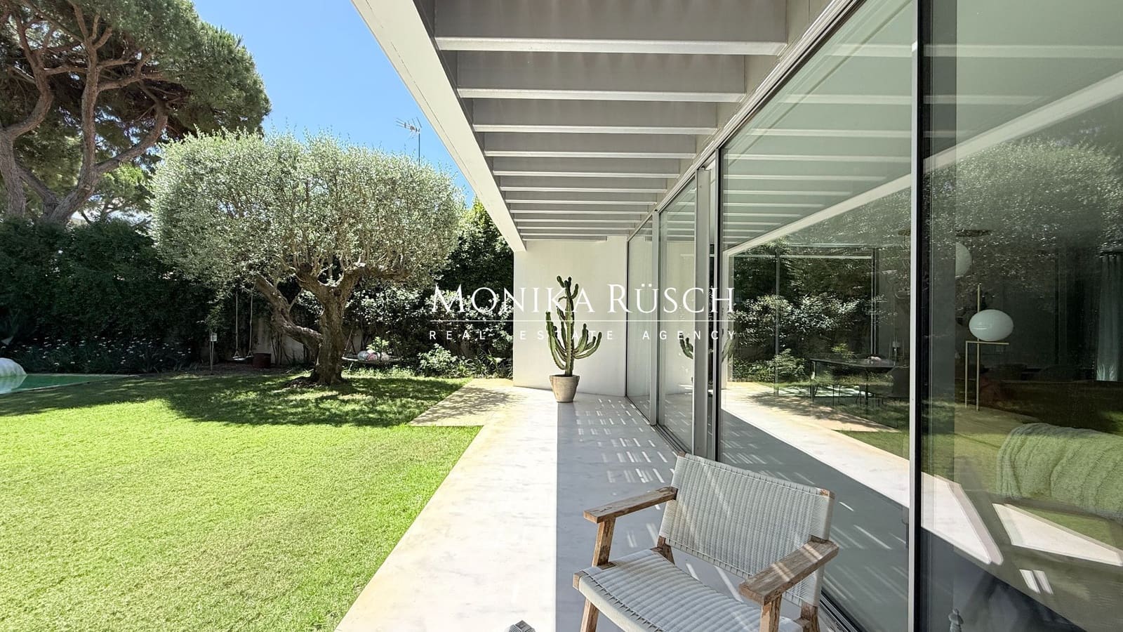 5 bedroom Villa for rent in Castelldefels with pool garage - € 18,000 (Ref: 9844815)