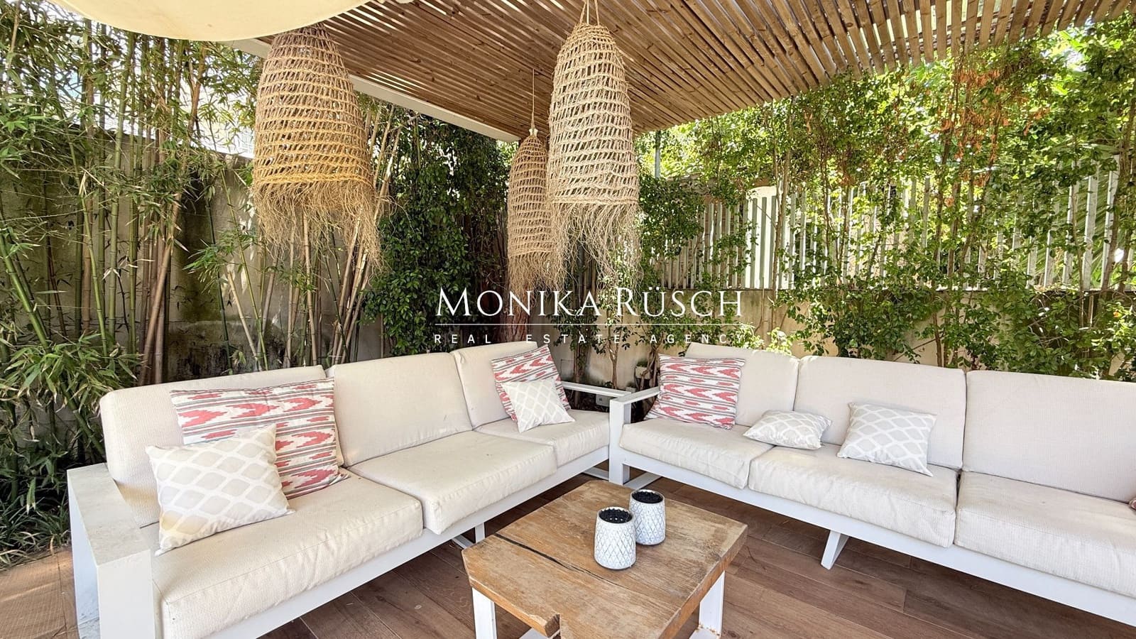 5 bedroom Villa for rent in Castelldefels with pool garage - € 18,000 (Ref: 9844815)