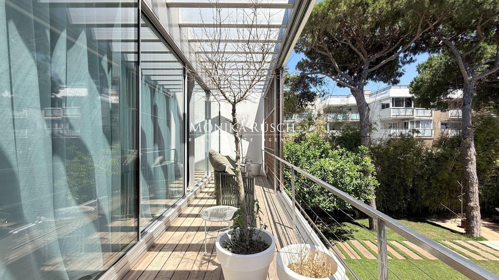 5 bedroom Villa for rent in Castelldefels with pool garage - € 18,000 (Ref: 9844815)