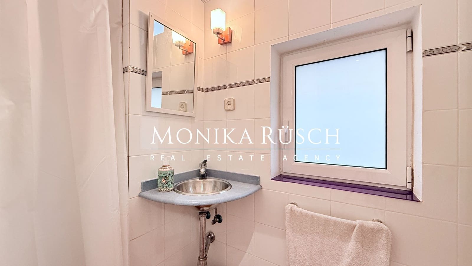 3 slaapkamer Flat te koop in Barcelona stad - € 650.000 (Ref: 9864009)