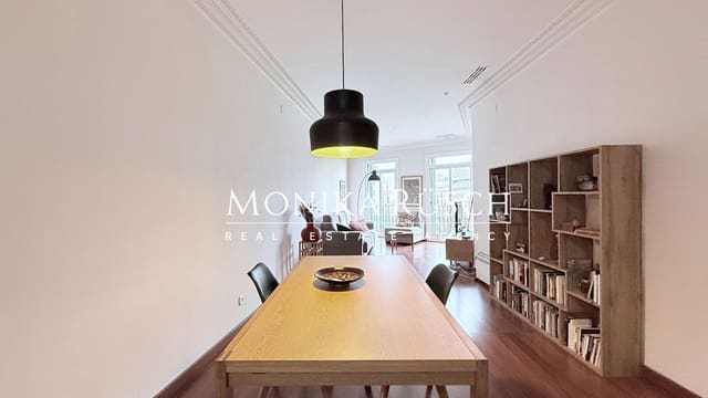 3 soveværelse Lejlighed til salg i Barcelona by - € 650.000 (Ref: 9864009)