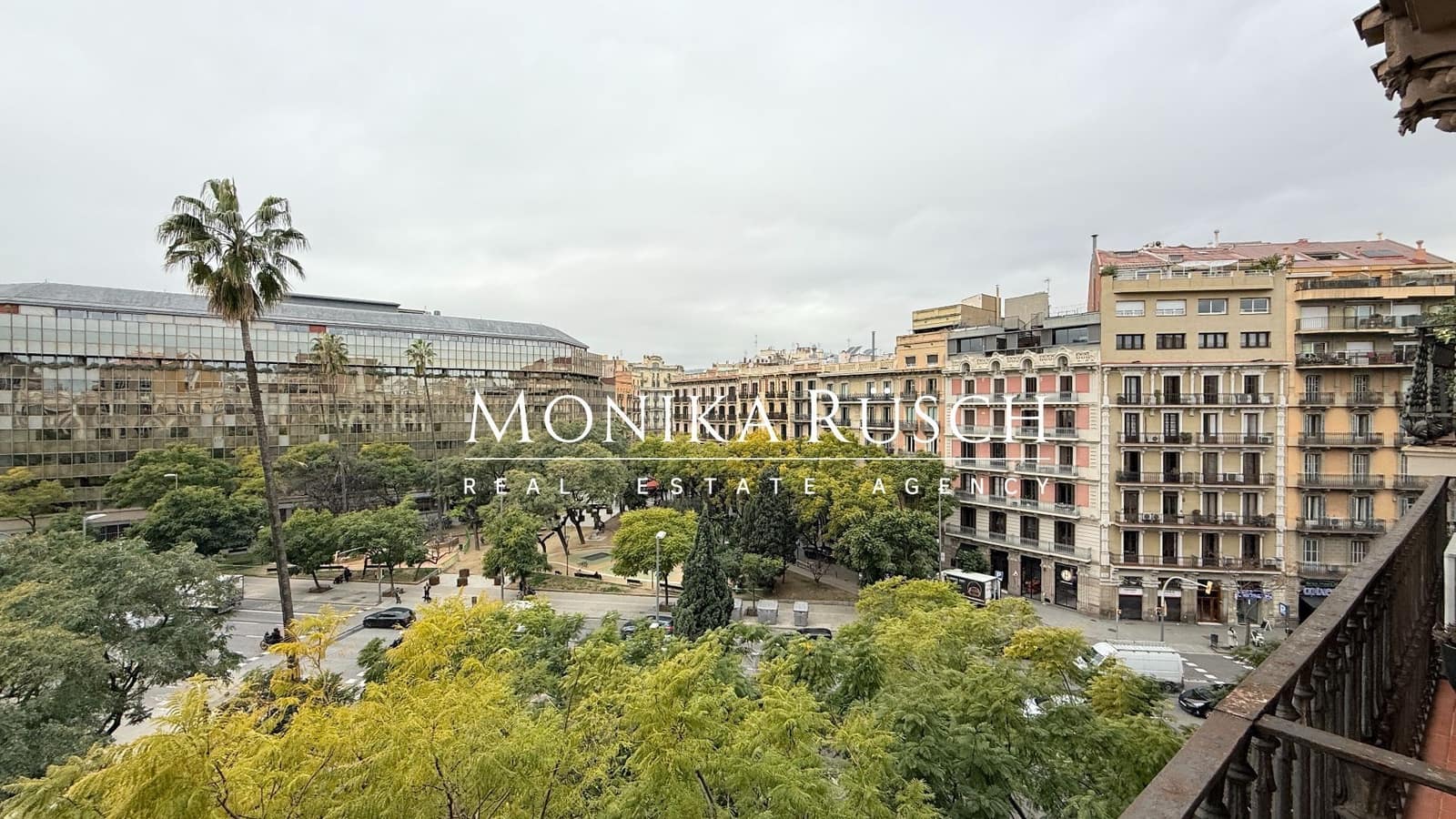 3 slaapkamer Flat te koop in Barcelona stad - € 650.000 (Ref: 9864009)