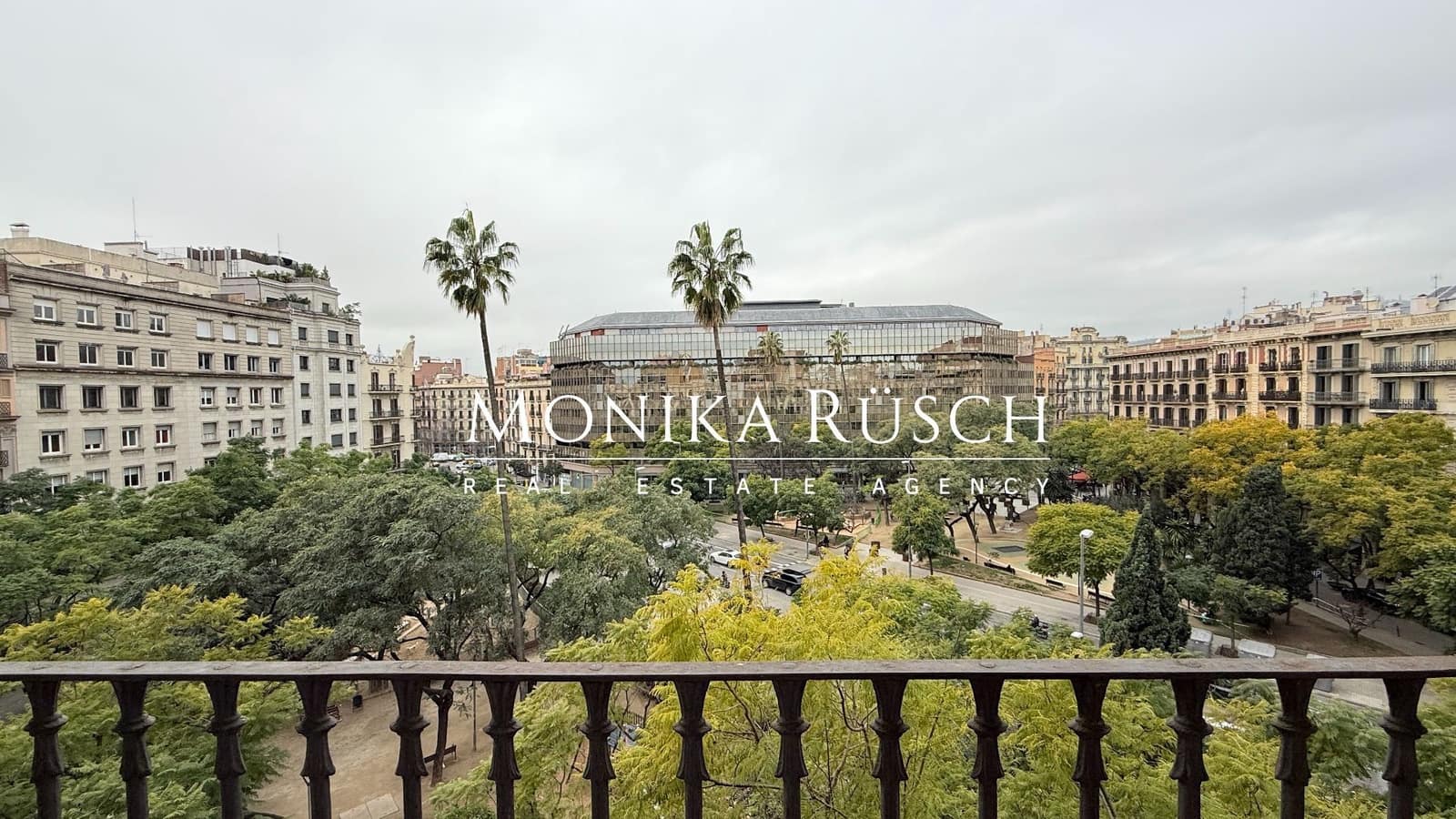 3 slaapkamer Flat te koop in Barcelona stad - € 650.000 (Ref: 9864009)
