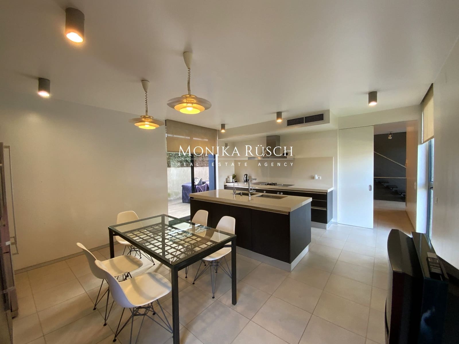 6 bedroom Villa for sale in Sant Cugat del Valles with pool garage - € 1,950,000 (Ref: 9875646)