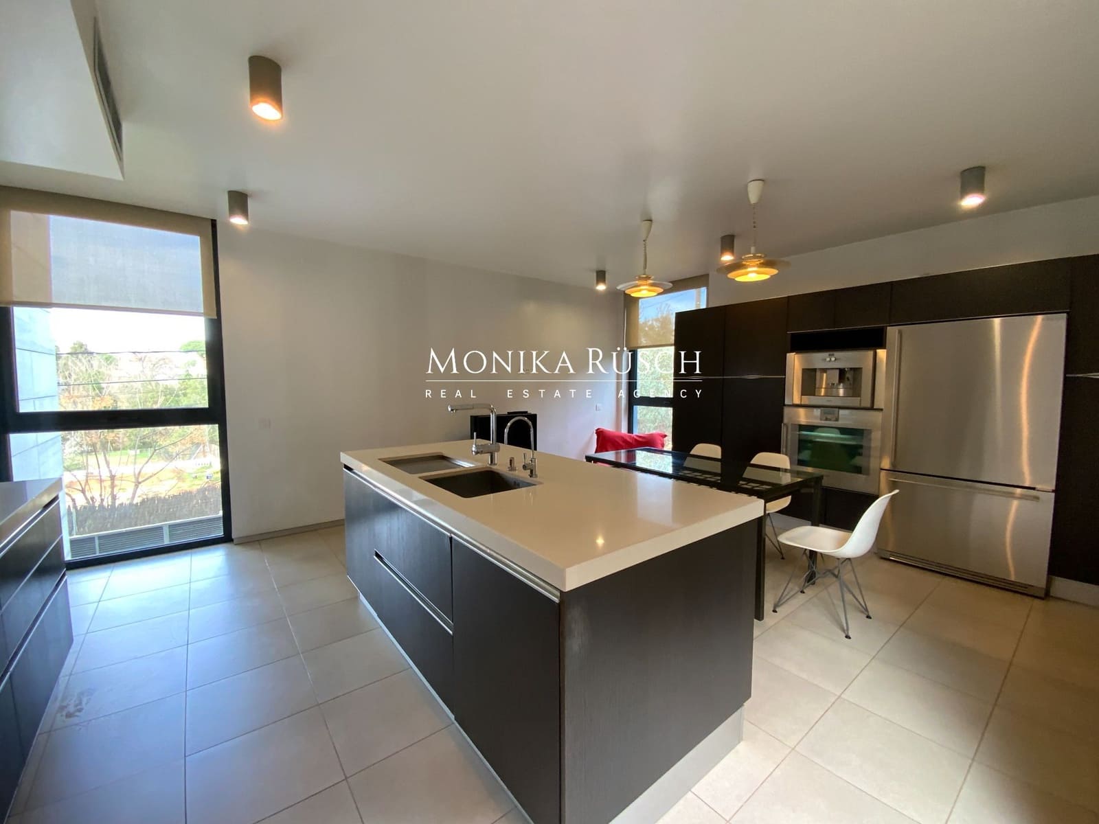 6 bedroom Villa for sale in Sant Cugat del Valles with pool garage - € 1,950,000 (Ref: 9875646)
