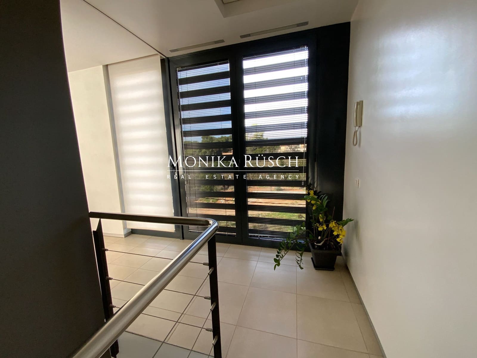 6 bedroom Villa for sale in Sant Cugat del Valles with pool garage - € 1,950,000 (Ref: 9875646)