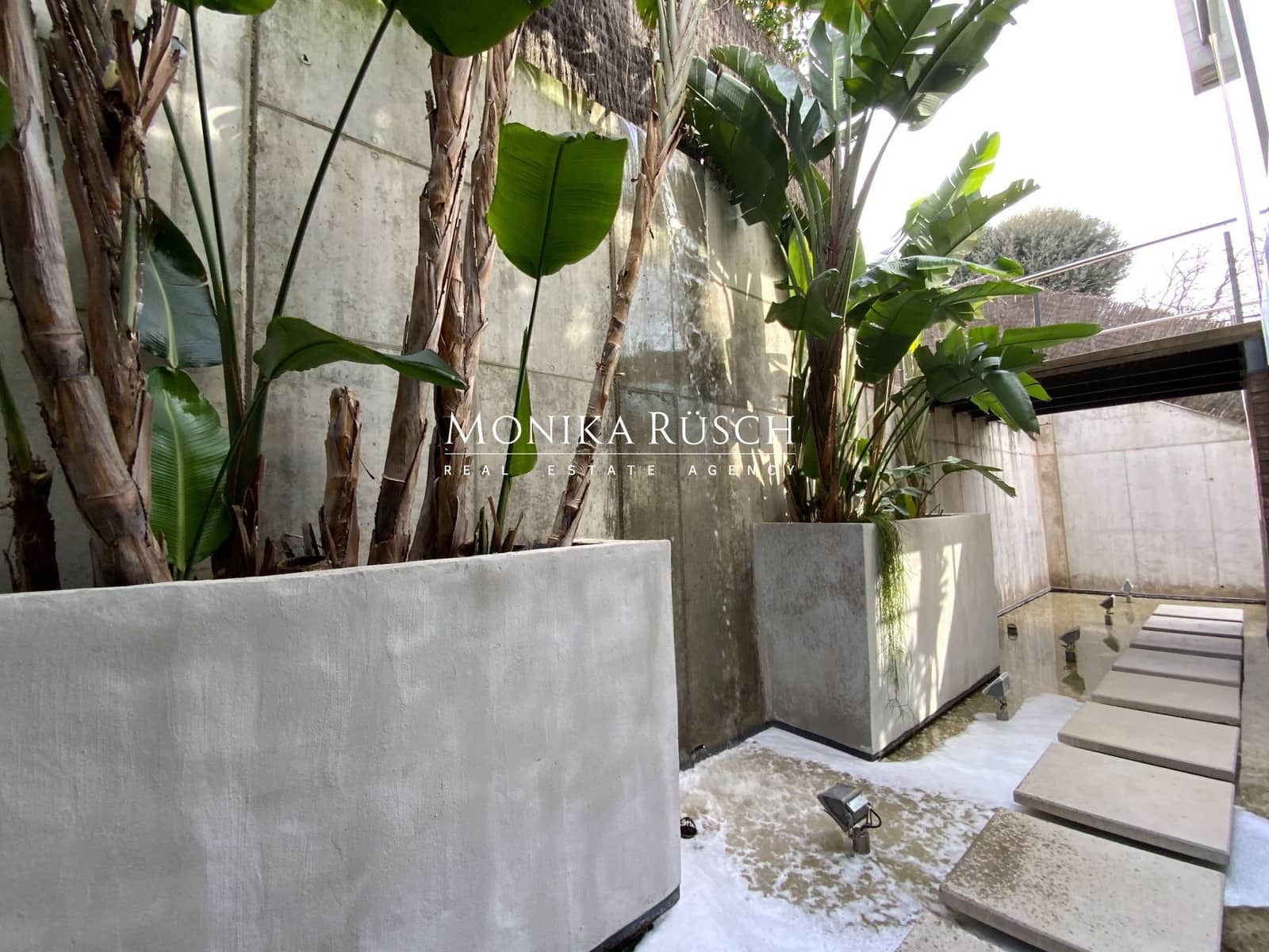6 bedroom Villa for sale in Sant Cugat del Valles with pool garage - € 1,950,000 (Ref: 9875646)