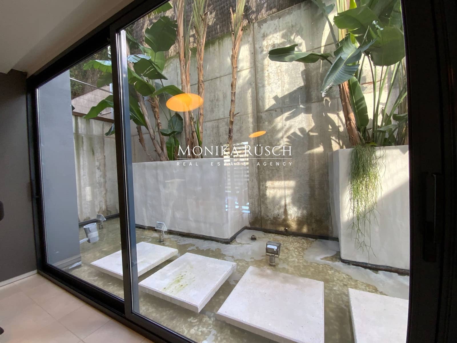 6 bedroom Villa for sale in Sant Cugat del Valles with pool garage - € 1,950,000 (Ref: 9875646)