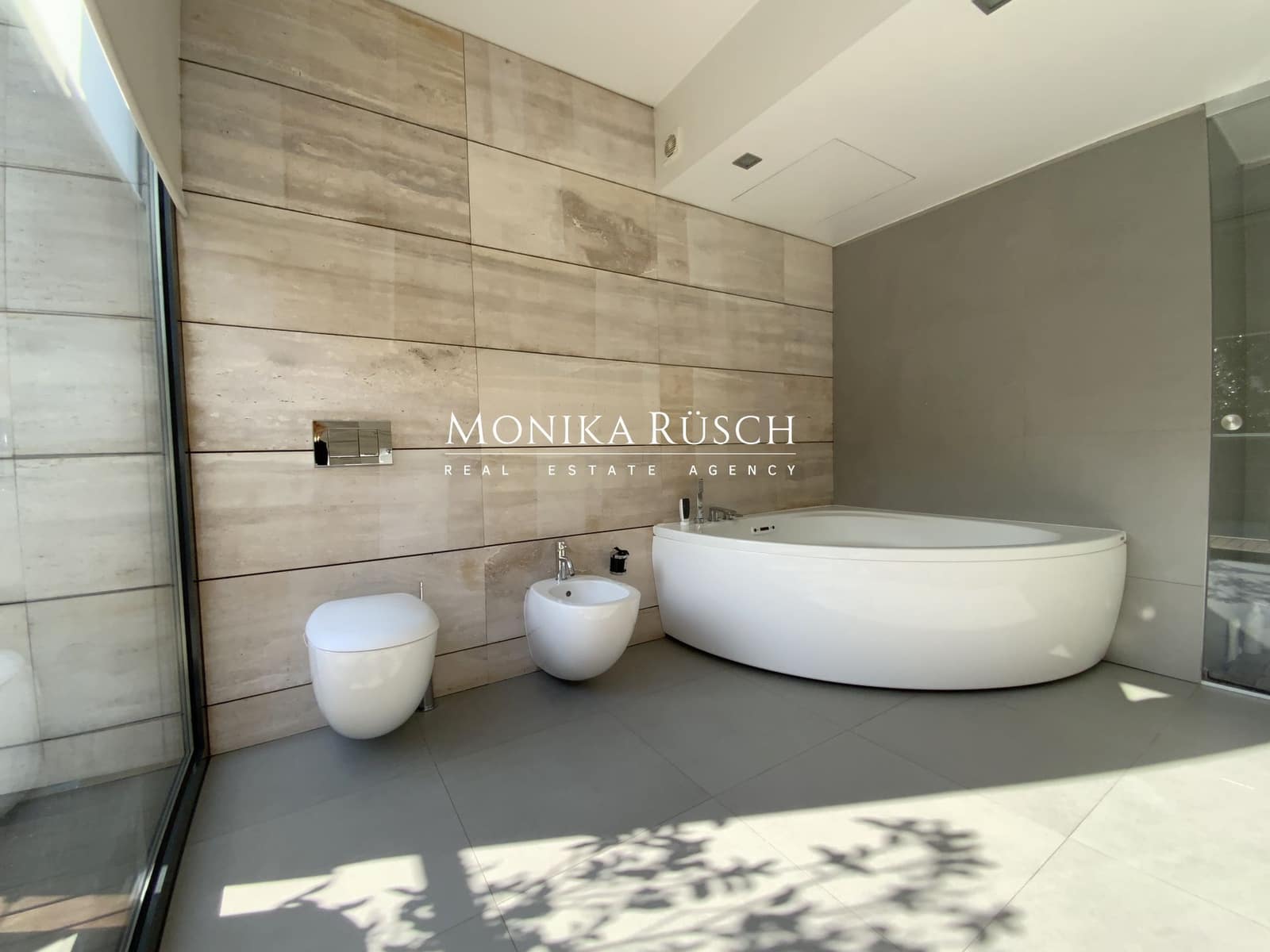 6 bedroom Villa for sale in Sant Cugat del Valles with pool garage - € 1,950,000 (Ref: 9875646)