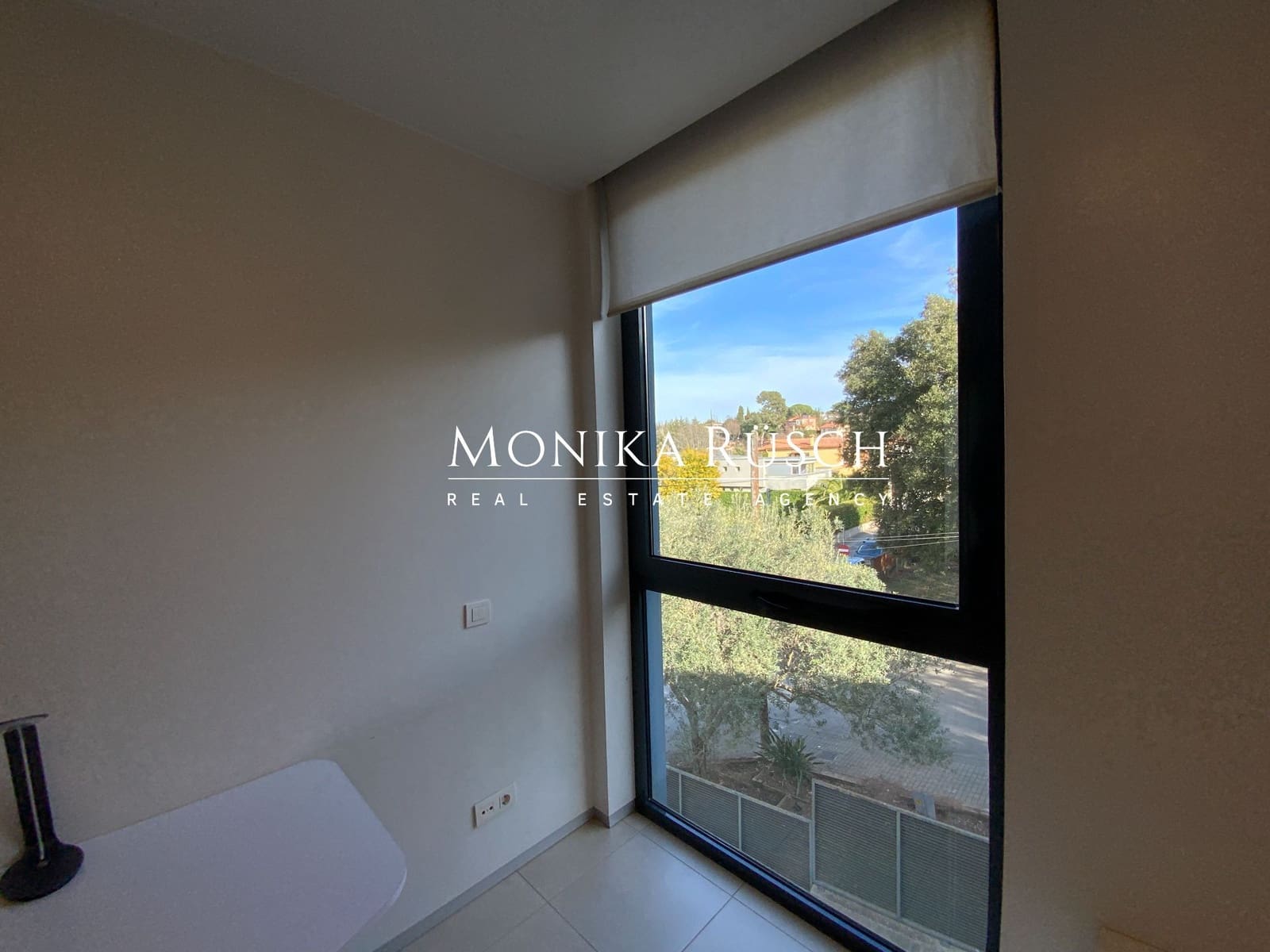 6 bedroom Villa for sale in Sant Cugat del Valles with pool garage - € 1,950,000 (Ref: 9875646)