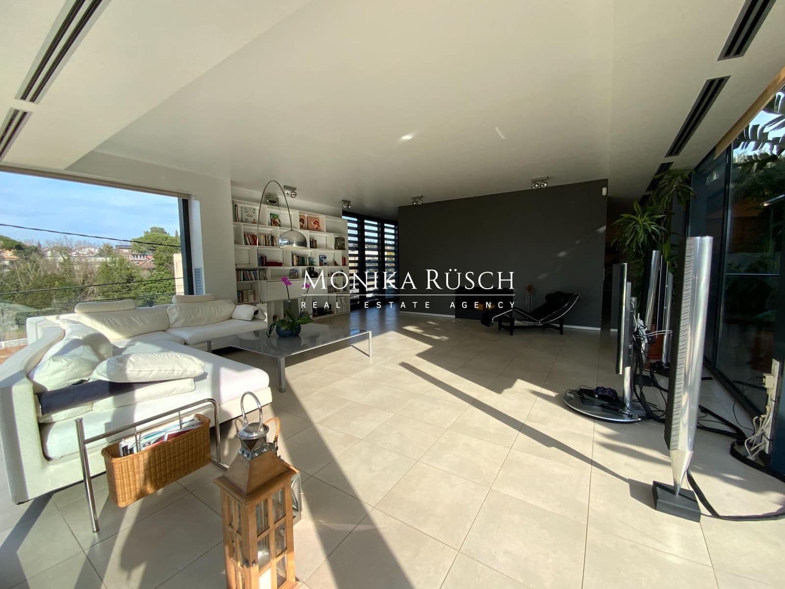 6 bedroom Villa for sale in Sant Cugat del Valles with pool garage - € 1,950,000 (Ref: 9875646)