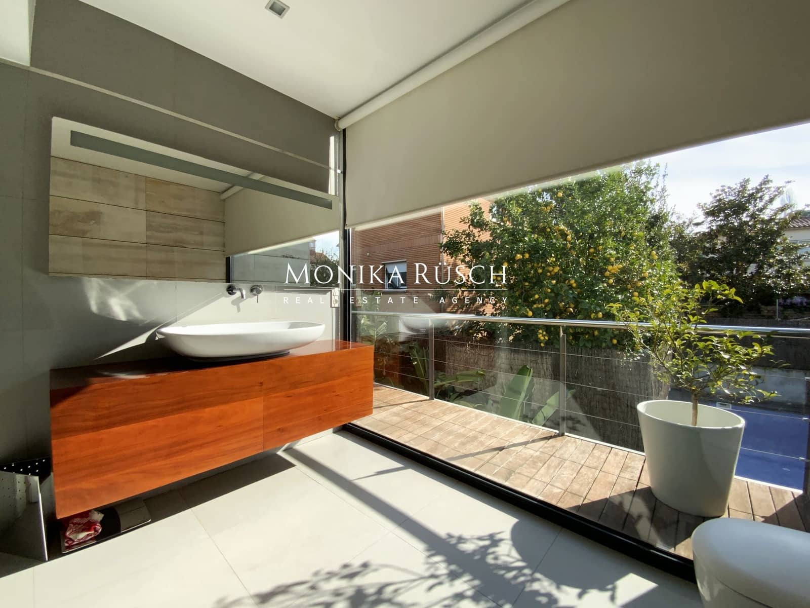 6 bedroom Villa for sale in Sant Cugat del Valles with pool garage - € 1,950,000 (Ref: 9875646)