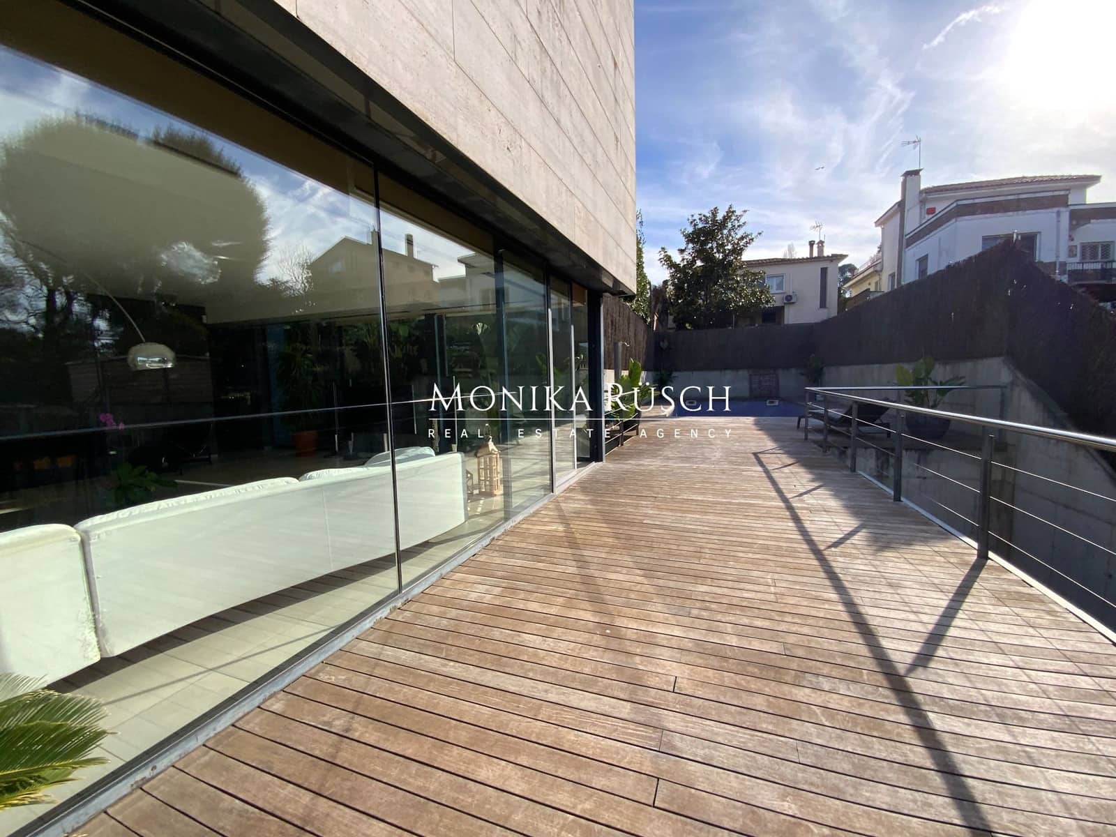 6 bedroom Villa for sale in Sant Cugat del Valles with pool garage - € 1,950,000 (Ref: 9875646)