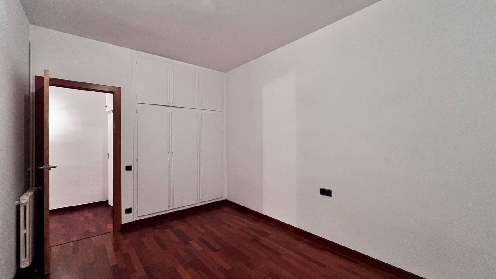 4 sypialnia Mieszkanie do wynajęcia w Miasto Barcelona z garażem - 2 489 € (Ref: 9891625)