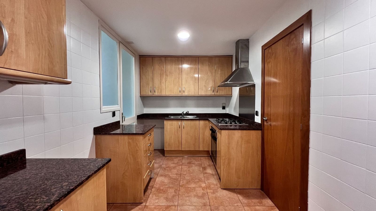 4 sypialnia Mieszkanie do wynajęcia w Miasto Barcelona z garażem - 2 489 € (Ref: 9891625)