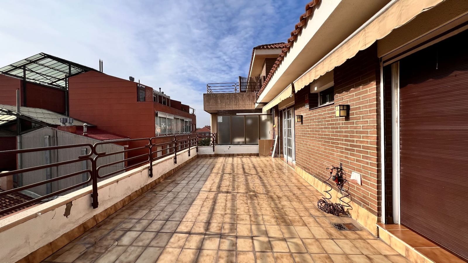 4 sypialnia Mieszkanie do wynajęcia w Miasto Barcelona z garażem - 2 489 € (Ref: 9891625)
