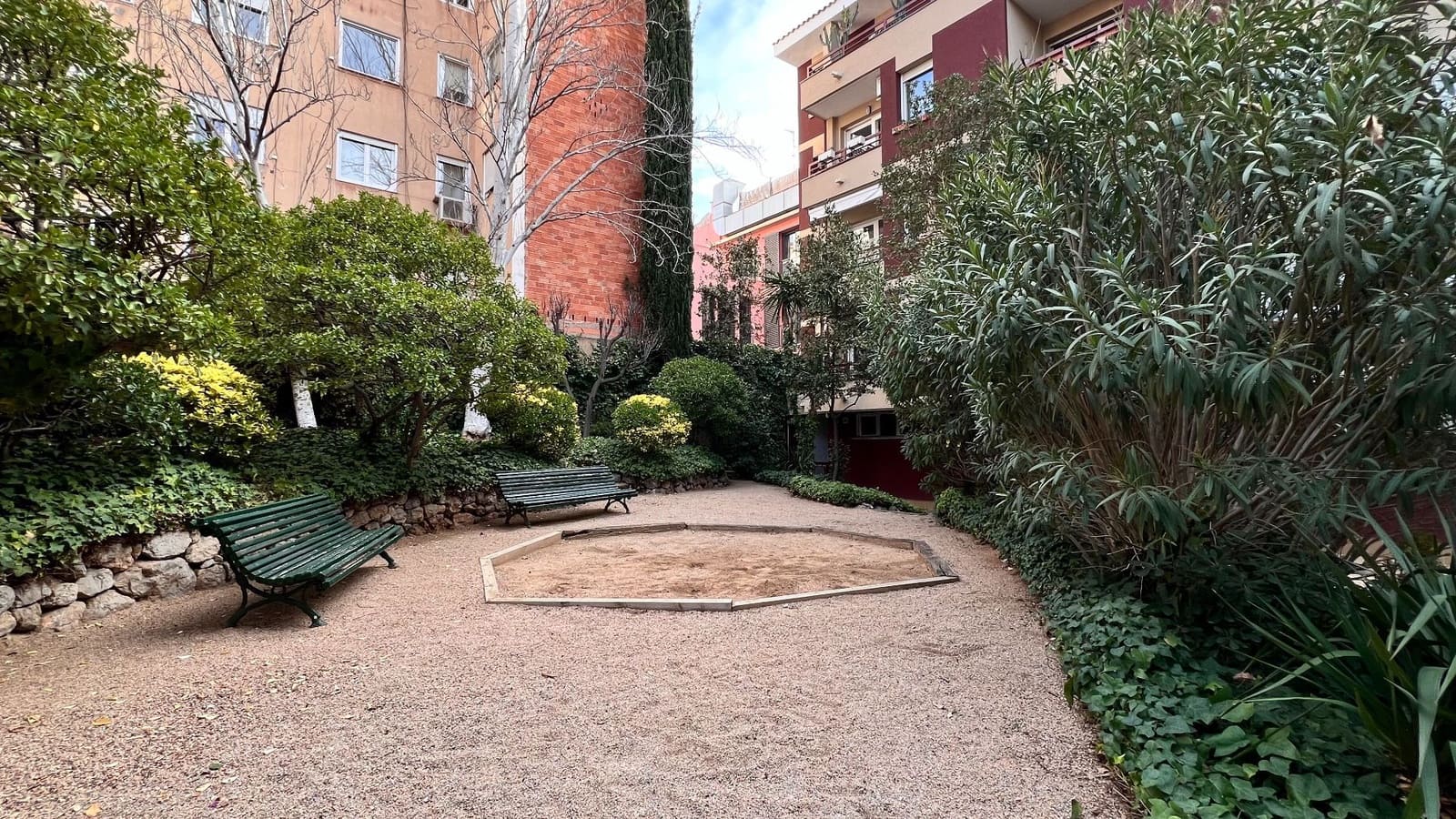 4 sypialnia Mieszkanie do wynajęcia w Miasto Barcelona z garażem - 2 489 € (Ref: 9891625)