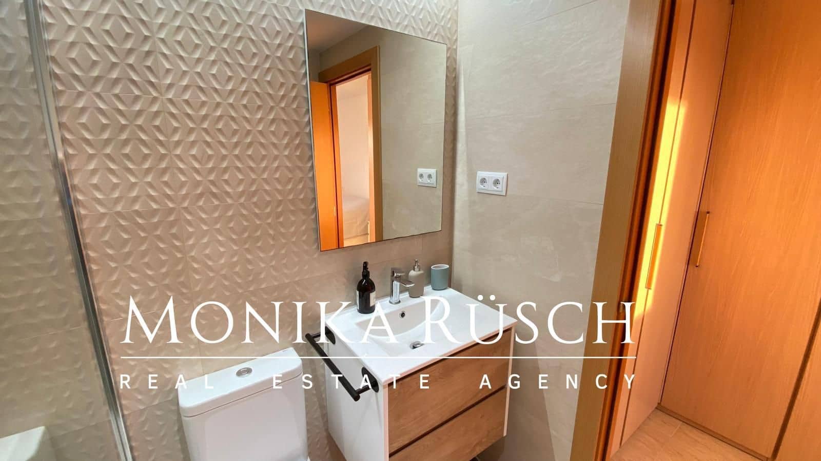 3 bedroom Penthouse for rent in Vilanova i la Geltru with pool garage - € 2,500 (Ref: 9895728)