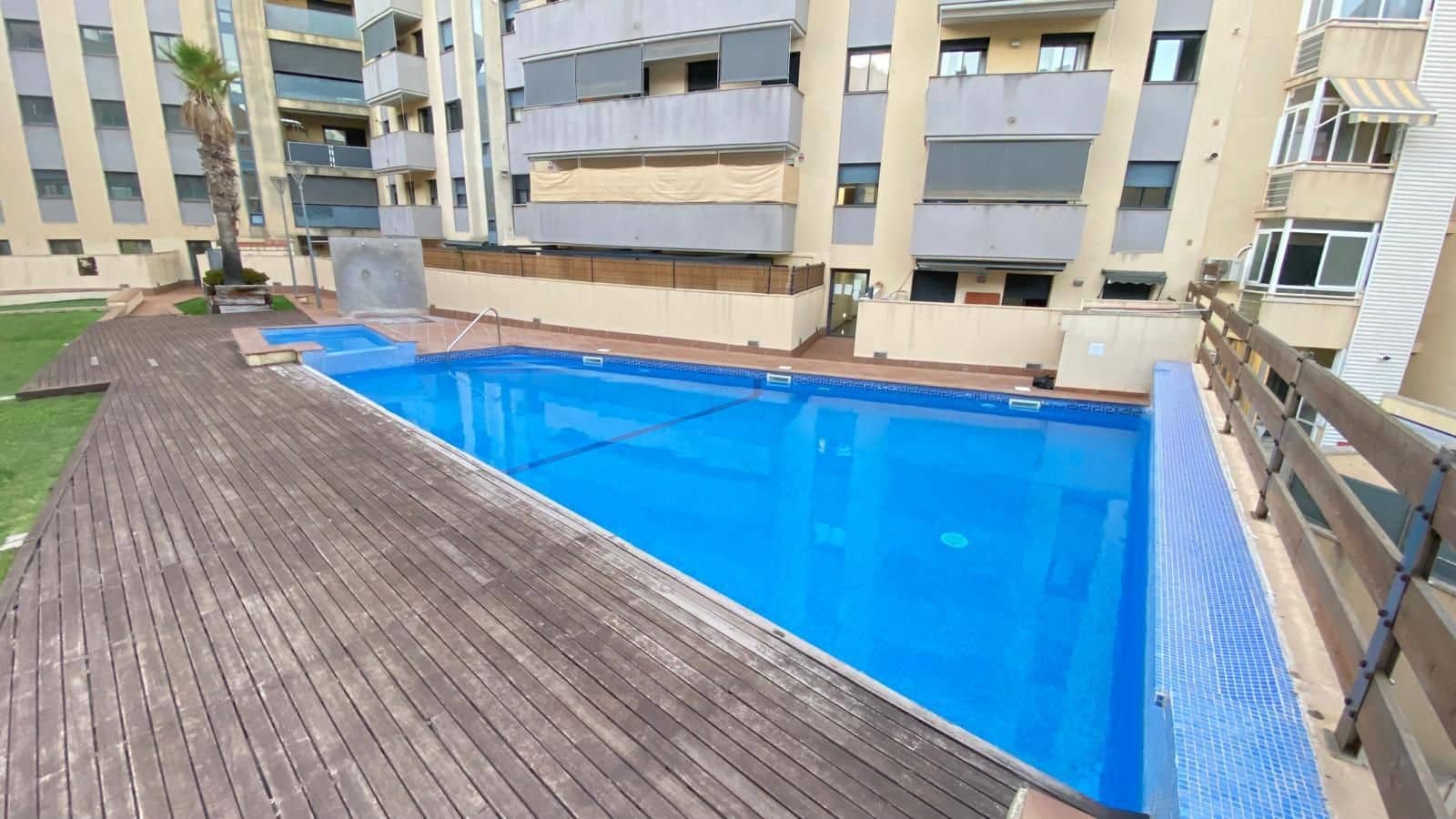 3 bedroom Penthouse for rent in Vilanova i la Geltru with pool garage - € 2,500 (Ref: 9895728)