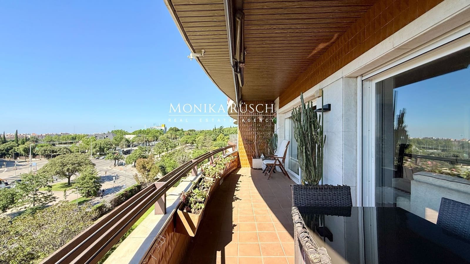 5 quarto Apartamento para venda em Barcelona cidade com piscina garagem - 1 250 000 € (Ref: 9902778)