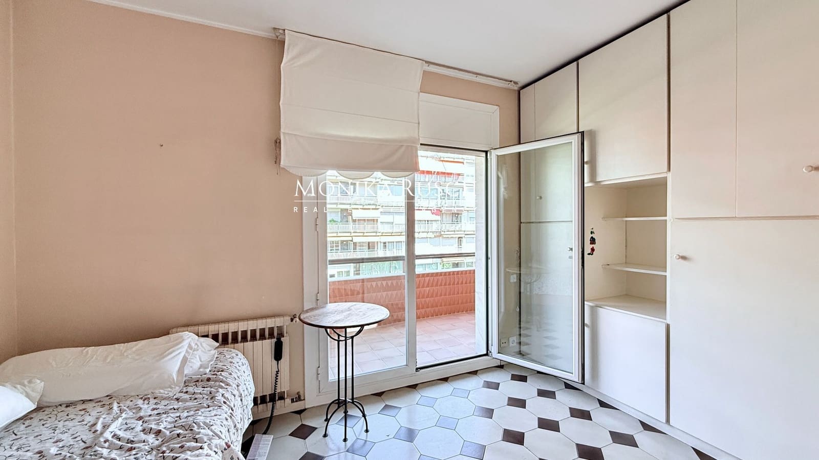 5 quarto Apartamento para venda em Barcelona cidade com piscina garagem - 1 250 000 € (Ref: 9902778)