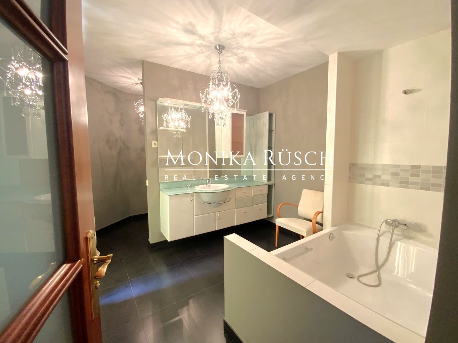 7 Zimmer Villa zu verkaufen in Castelldefels mit Pool Garage - 3.290.000 € (Ref: 9910006)