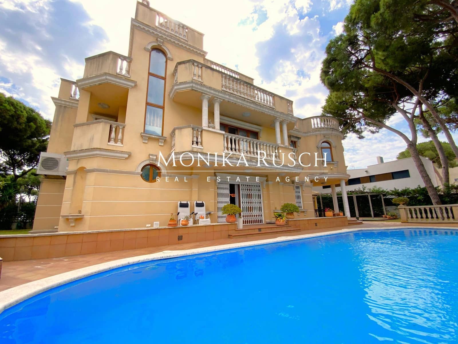 7 Zimmer Villa zu verkaufen in Castelldefels mit Pool Garage - 3.290.000 € (Ref: 9910006)