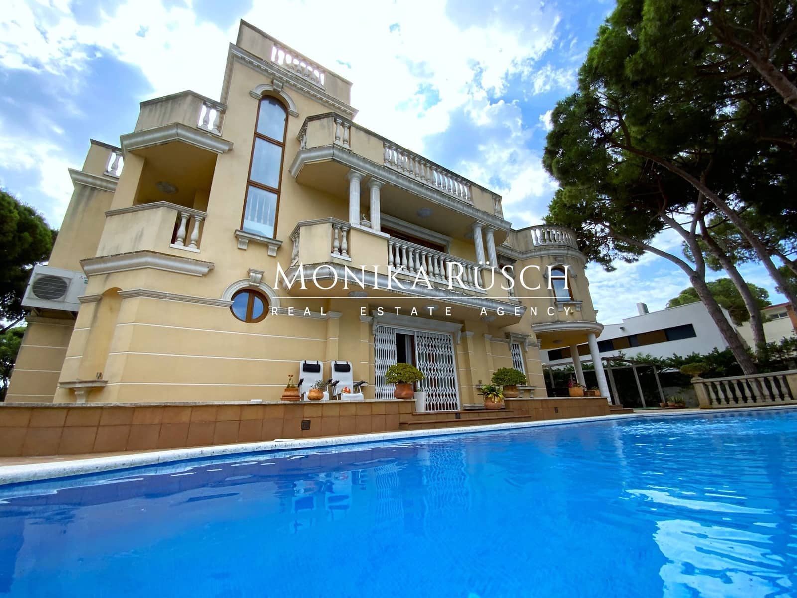 7 Zimmer Villa zu verkaufen in Castelldefels mit Pool Garage - 3.290.000 € (Ref: 9910006)