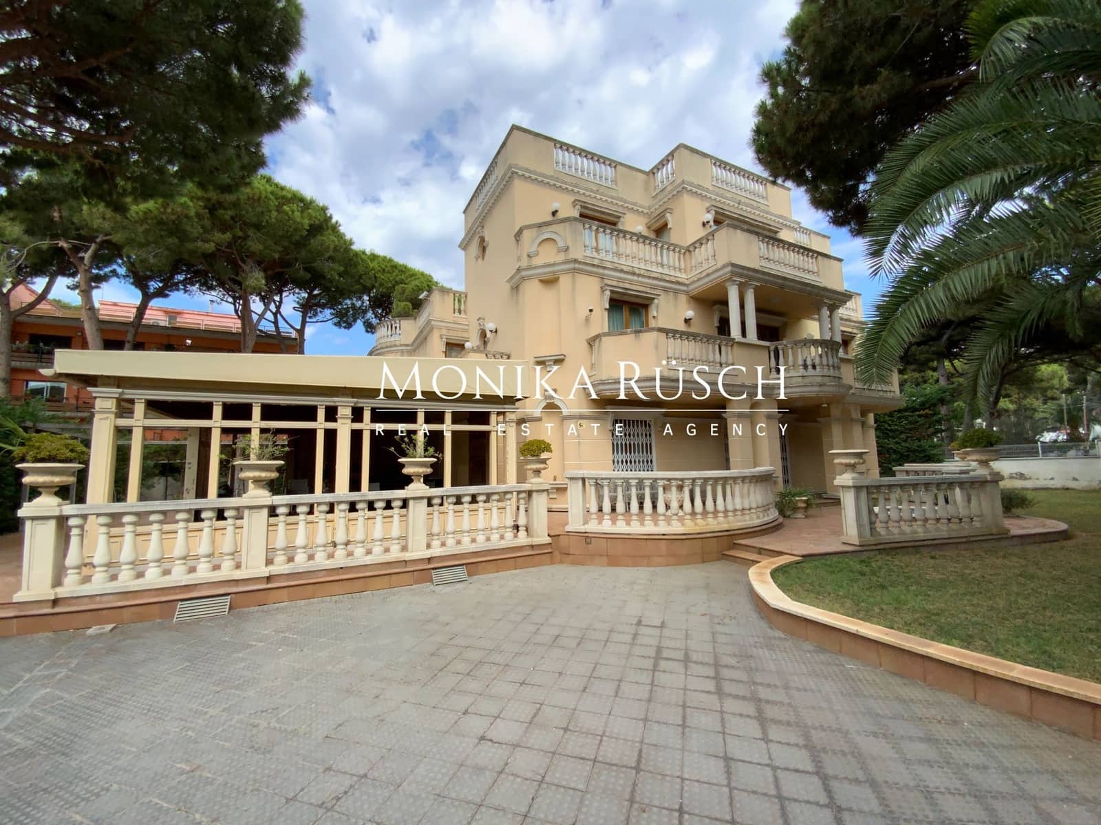 7 Zimmer Villa zu verkaufen in Castelldefels mit Pool Garage - 3.290.000 € (Ref: 9910006)