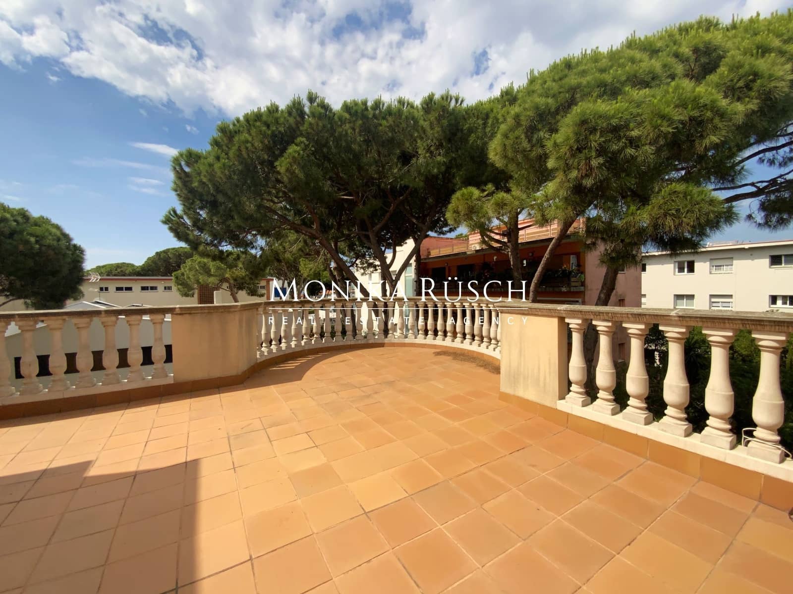7 Zimmer Villa zu verkaufen in Castelldefels mit Pool Garage - 3.290.000 € (Ref: 9910006)