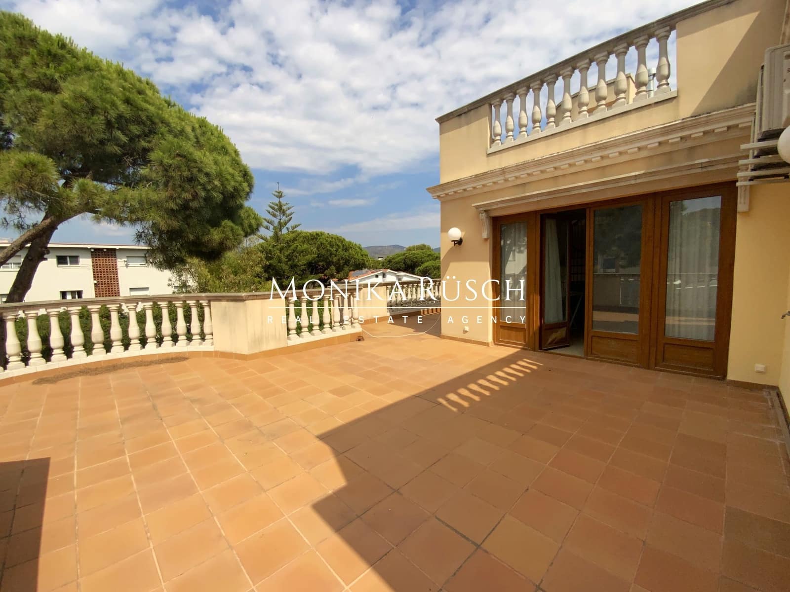 7 Zimmer Villa zu verkaufen in Castelldefels mit Pool Garage - 3.290.000 € (Ref: 9910006)