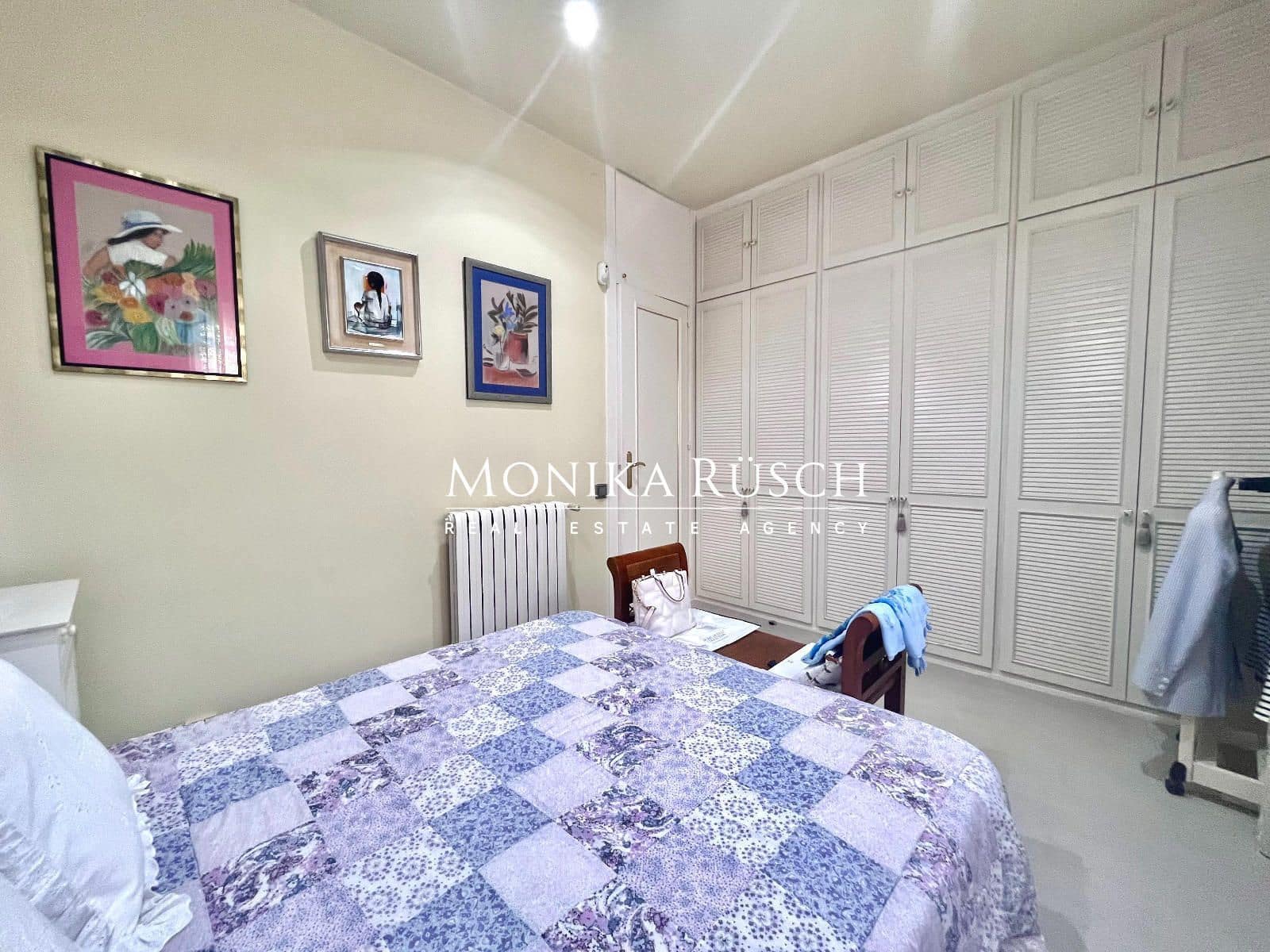 3 bedroom Villa for sale in Castelldefels with garage - € 1,300,000 (Ref: 9910007)