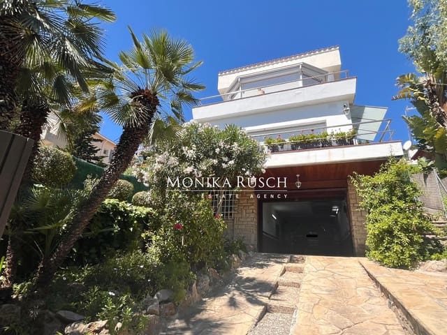 3 bedroom Villa for sale in Castelldefels - € 1,300,000 (Ref: 9910007)