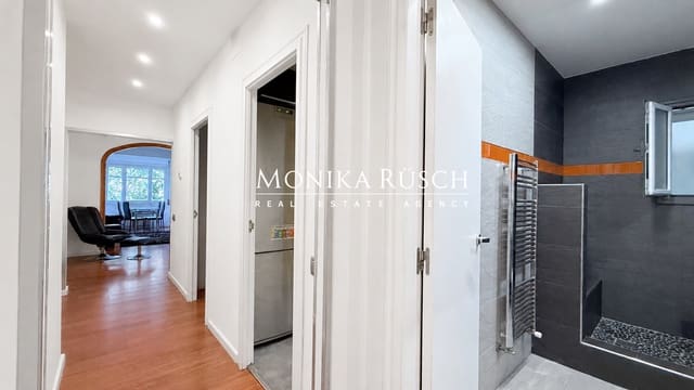 3 bedroom Flat for sale in Barcelona city - € 521,000 (Ref: 9919316)