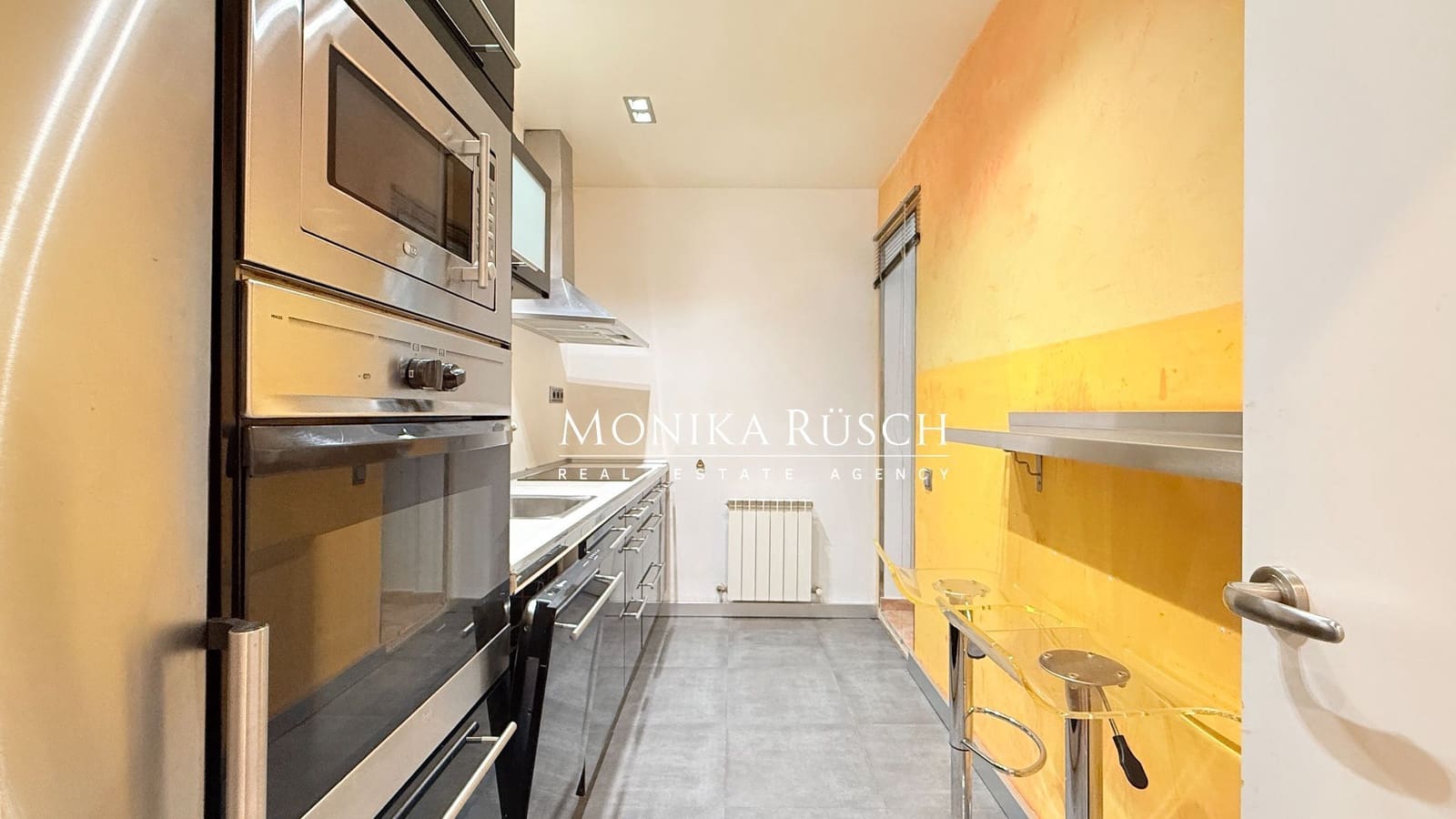 3 bedroom Flat for sale in Barcelona city - € 521,000 (Ref: 9919316)