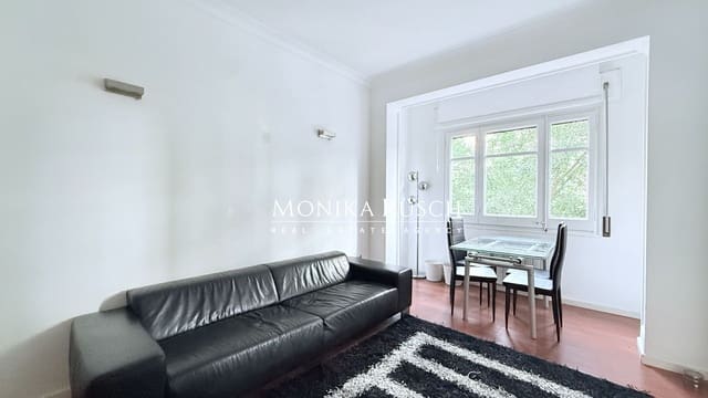 3 bedroom Flat for sale in Barcelona city - € 521,000 (Ref: 9919316)