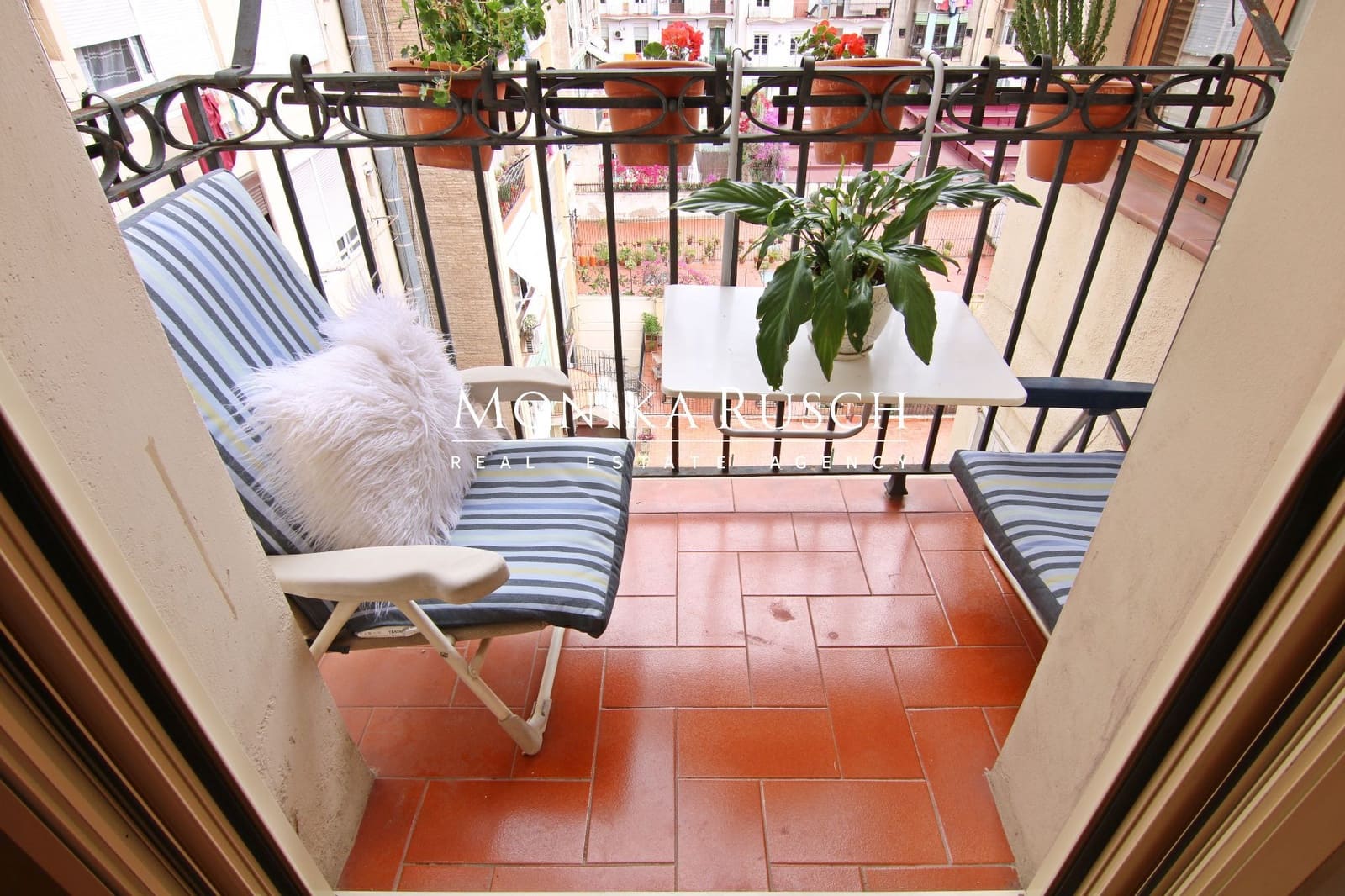 2 bedroom Flat for rent in Barcelona city - € 1,442 (Ref: 9919317)