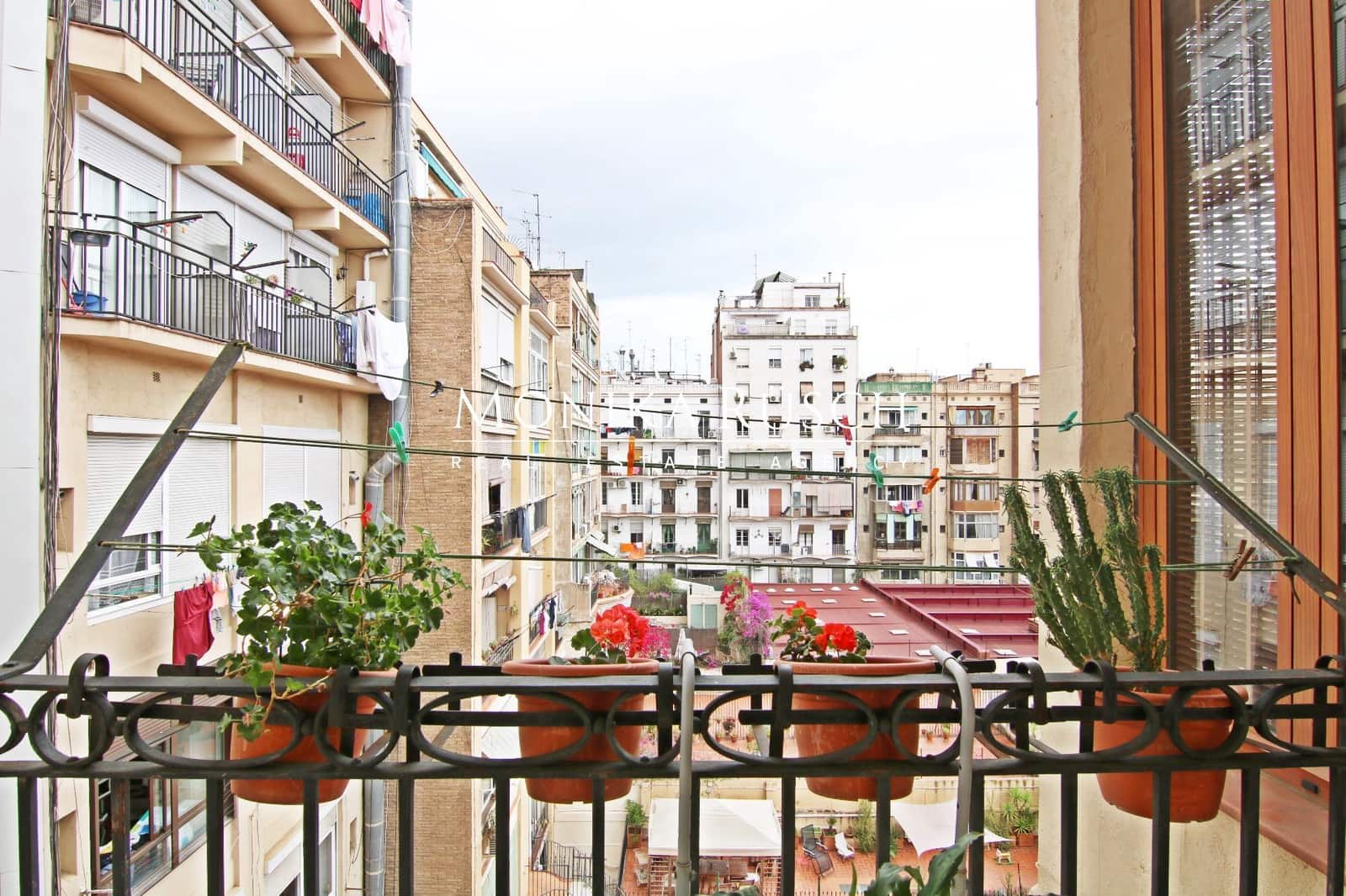2 bedroom Flat for rent in Barcelona city - € 1,442 (Ref: 9919317)