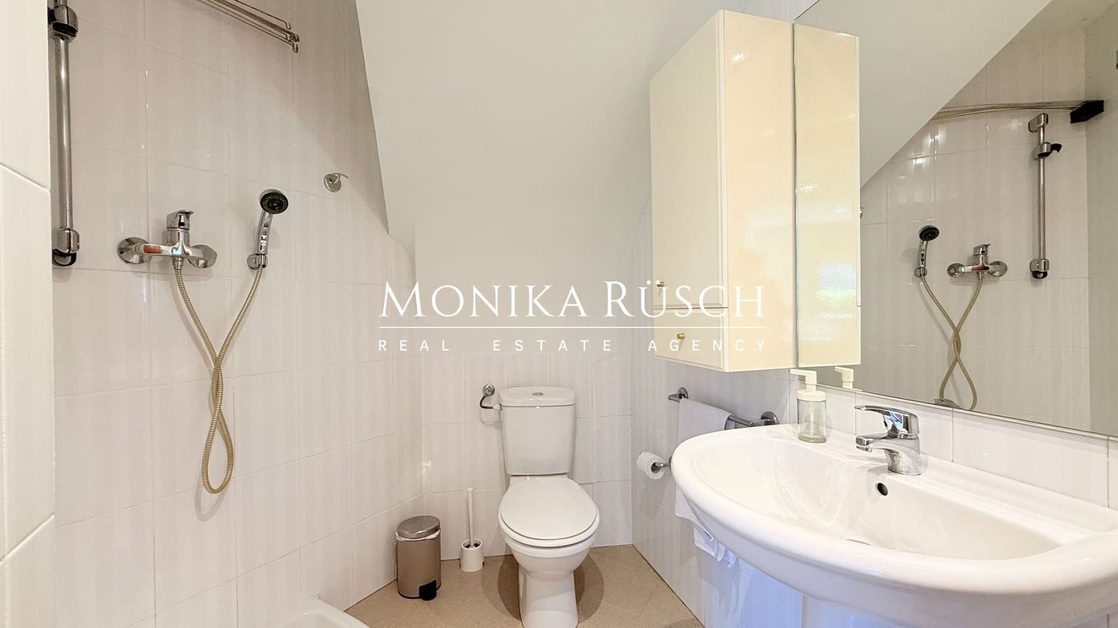 6 Zimmer Villa zu verkaufen in Barcelona Stadt mit Pool Garage - 2.300.000 € (Ref: 9919318)