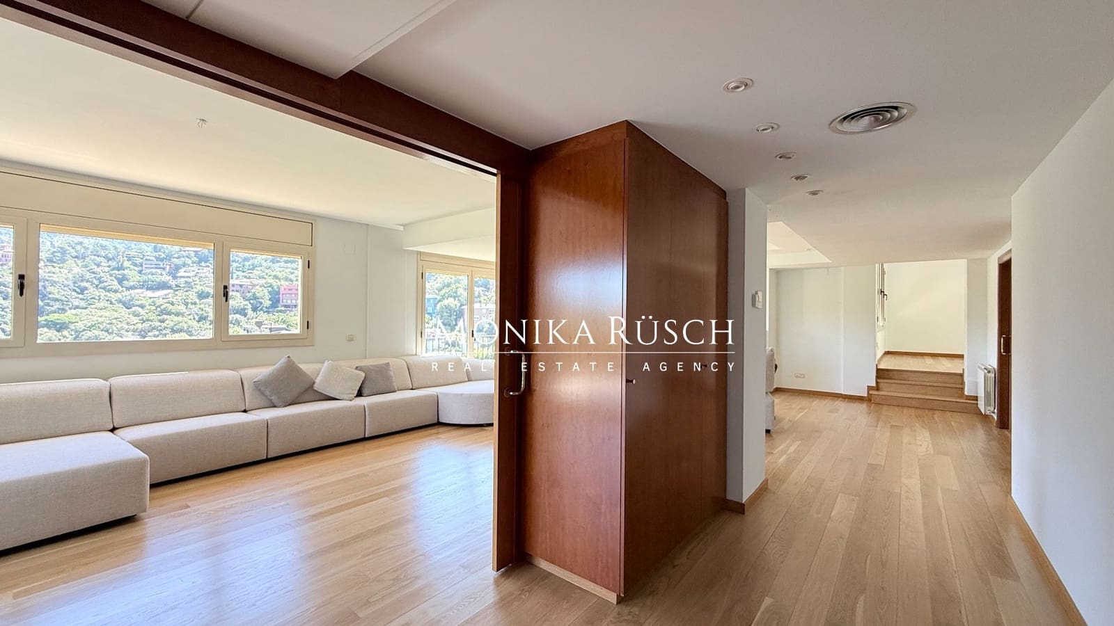 6 Zimmer Villa zu verkaufen in Barcelona Stadt mit Pool Garage - 2.300.000 € (Ref: 9919318)