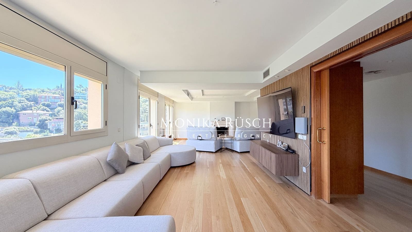 6 Zimmer Villa zu verkaufen in Barcelona Stadt mit Pool Garage - 2.300.000 € (Ref: 9919318)